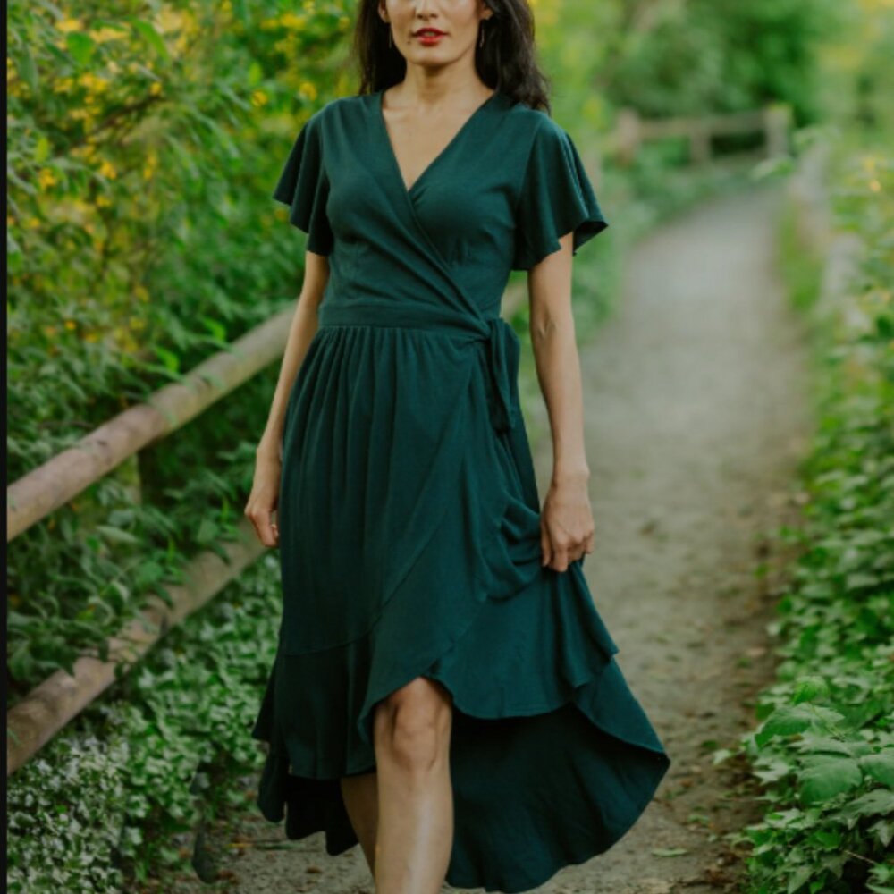 Happy Earth Organic Cotton Ruffled Wrap Dress in Monstera Green L/XL NWT